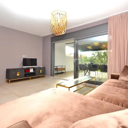 Luxury With Private Pool Sunset Apartman Novigrad Istria